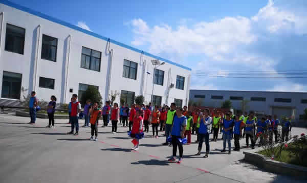 新聞=江蘇綠地成功舉辦“增活力、促和諧”主題運(yùn)動(dòng)會(huì)和召開(kāi)績(jī)效考核總結(jié)大會(huì)02.jpg